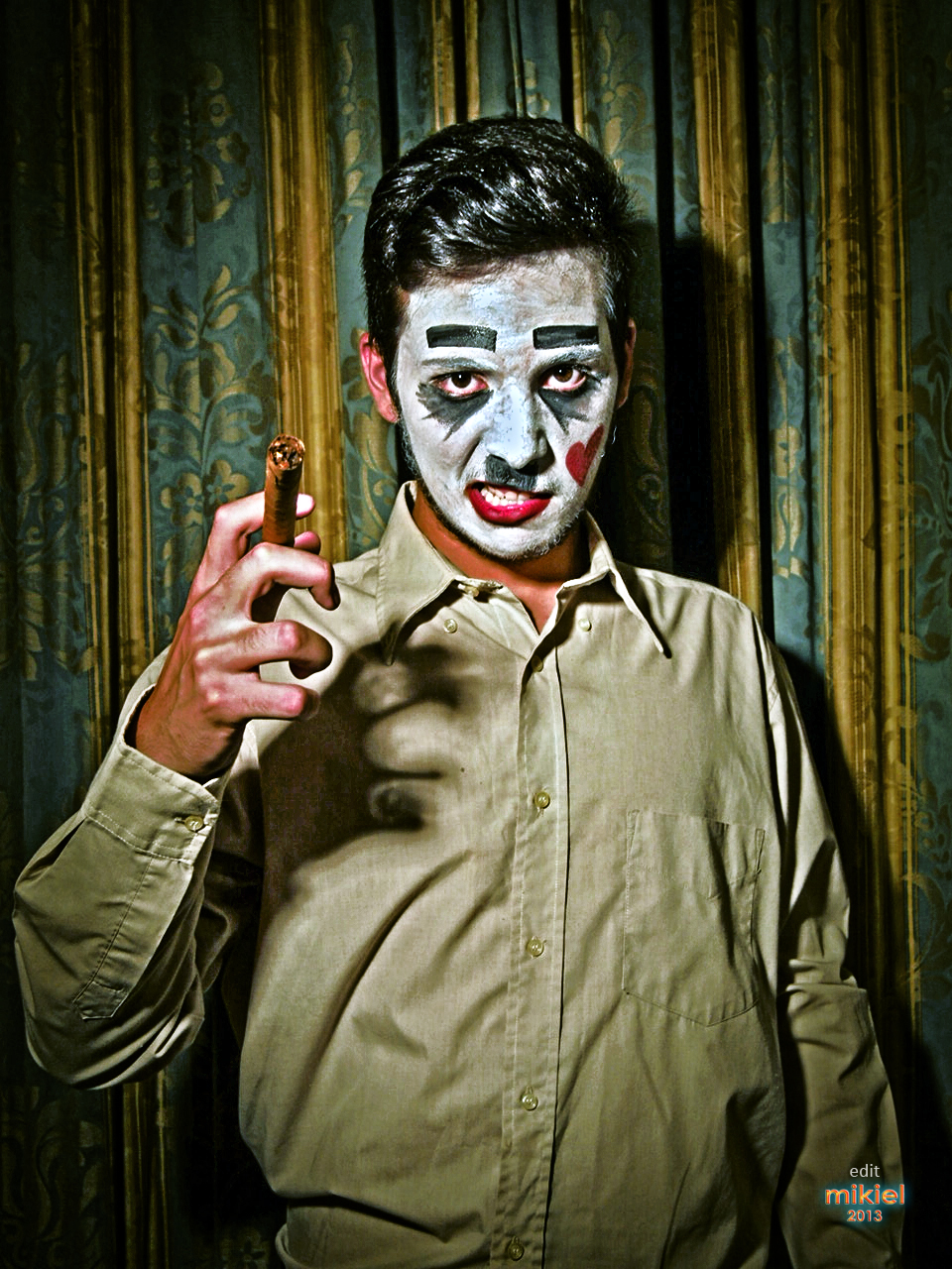 OLYMPUS DIGITAL CAMERA